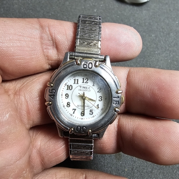 Timex Indiglo WR 30M Two Tone Quartz Analog Women's Watch Working Stretch Band s - Picture 1 of 10